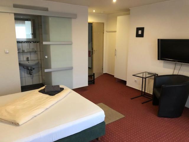 Hotel Saarland Lebach Eksteriør billede