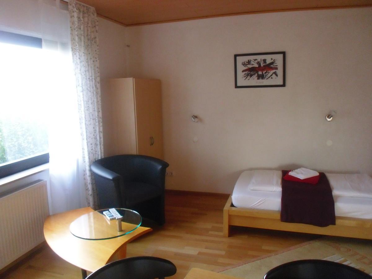 Hotel Saarland Lebach Værelse billede