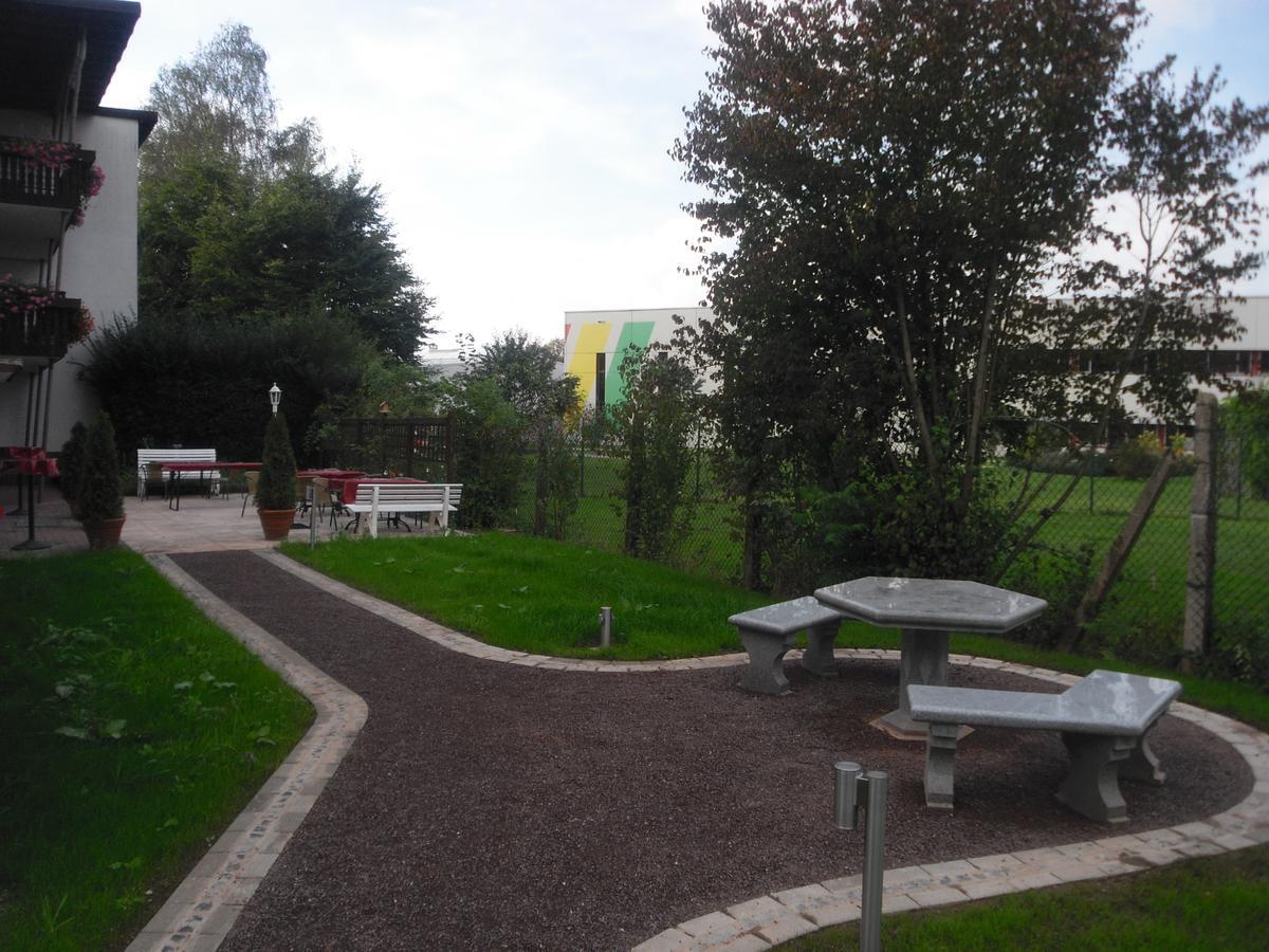 Hotel Saarland Lebach Eksteriør billede