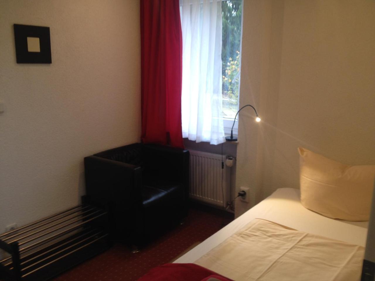 Hotel Saarland Lebach Eksteriør billede