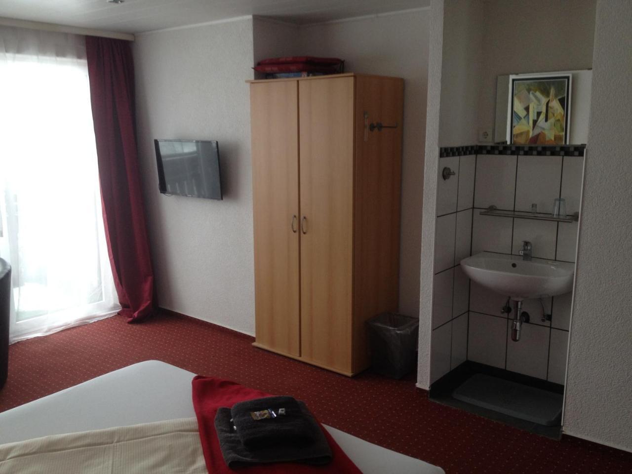 Hotel Saarland Lebach Eksteriør billede