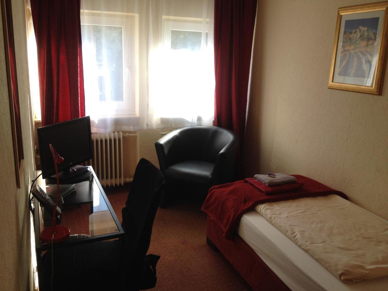 Hotel Saarland Lebach Eksteriør billede